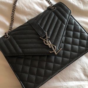 Medium Envelope Crossbody Bag